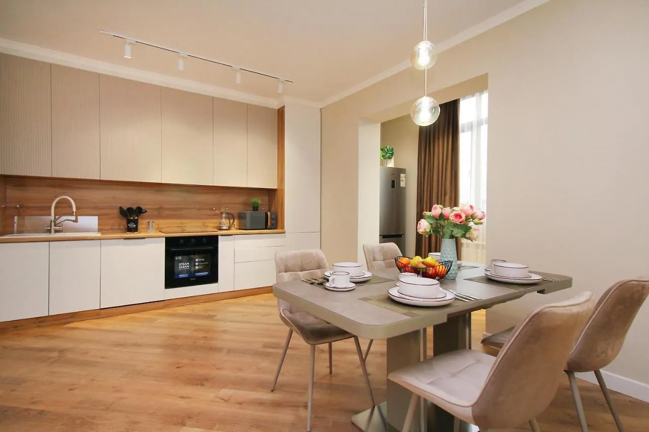 Modern, Spacious And Elegant Apt Almatı 0*,  Kazakistan
