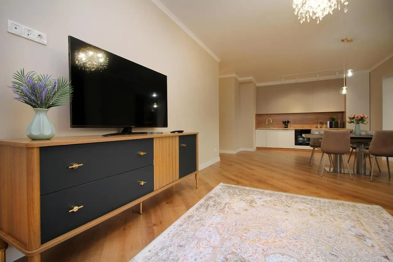 Modern, Spacious And Elegant Apt Almatı