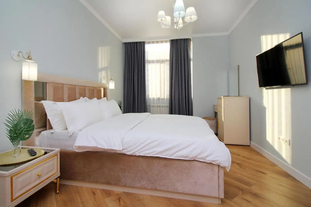 Modern, Spacious And Elegant Apt Almatı Daire